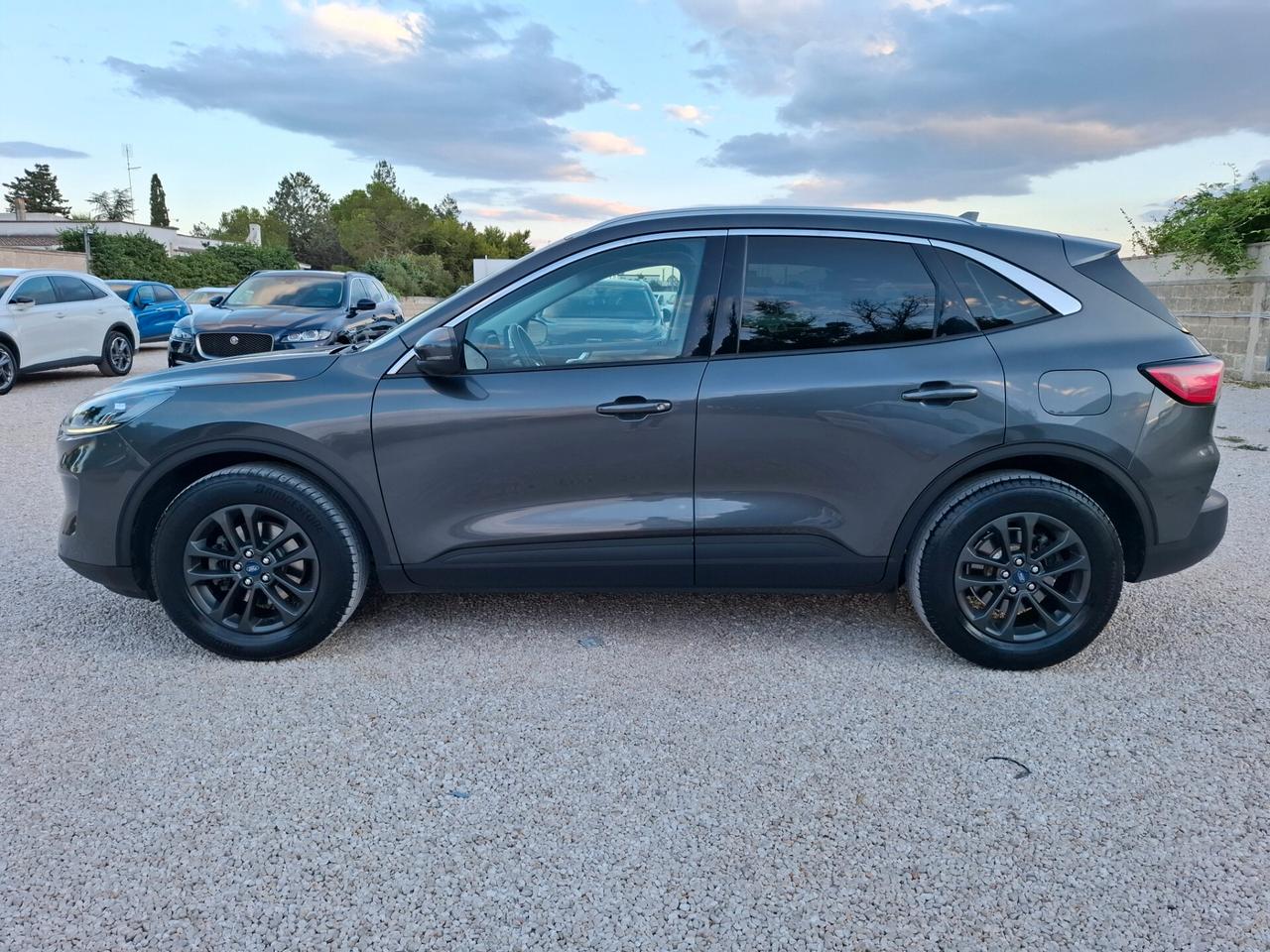Ford Kuga 1.5 -120 CV-TITANIUM *LED-NAVY-VIRTUAL*