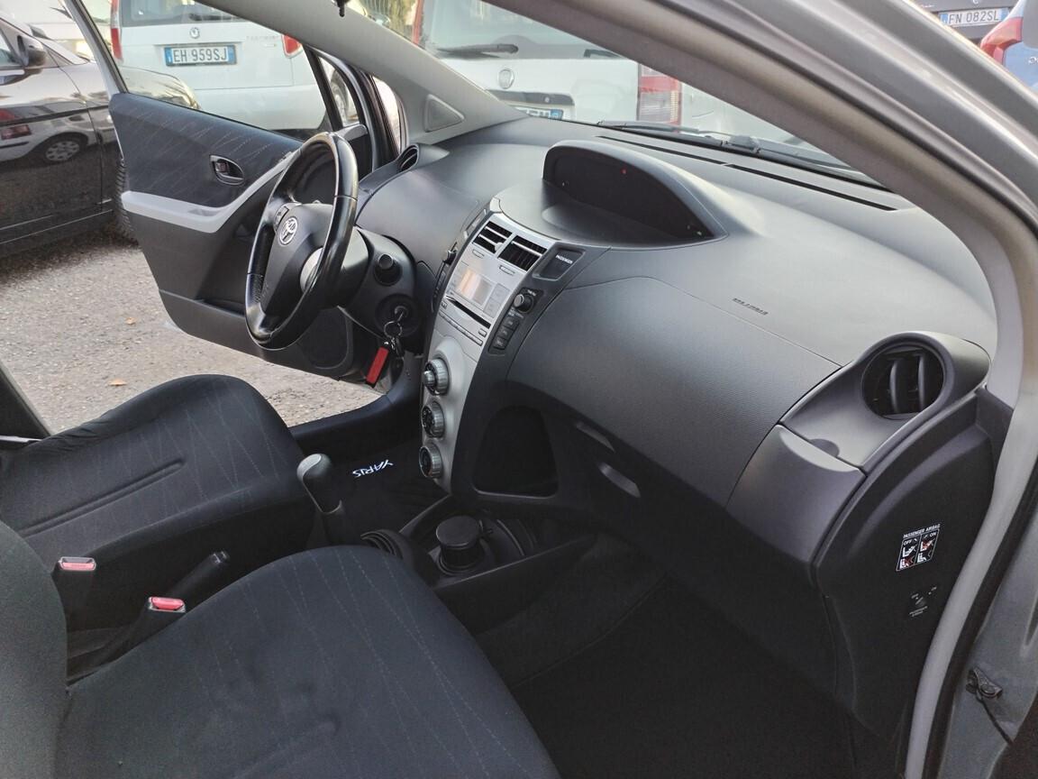 Toyota Yaris 1.0 5 porte 10/2007 km 140000 tagliando pre-consegna