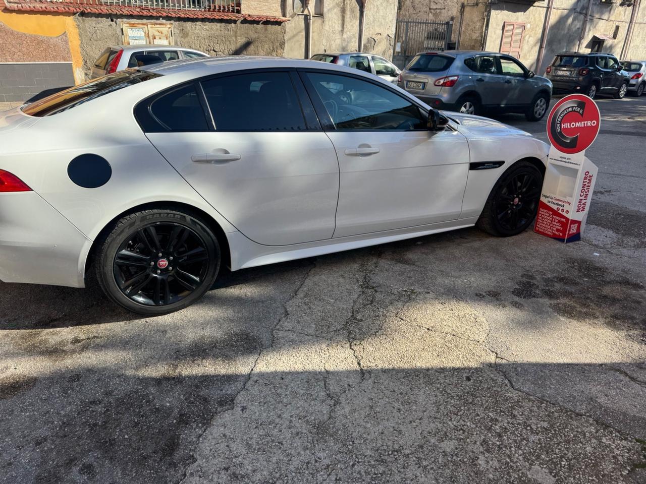 Jaguar XE 2.0 D 180 CV Landmark Edition