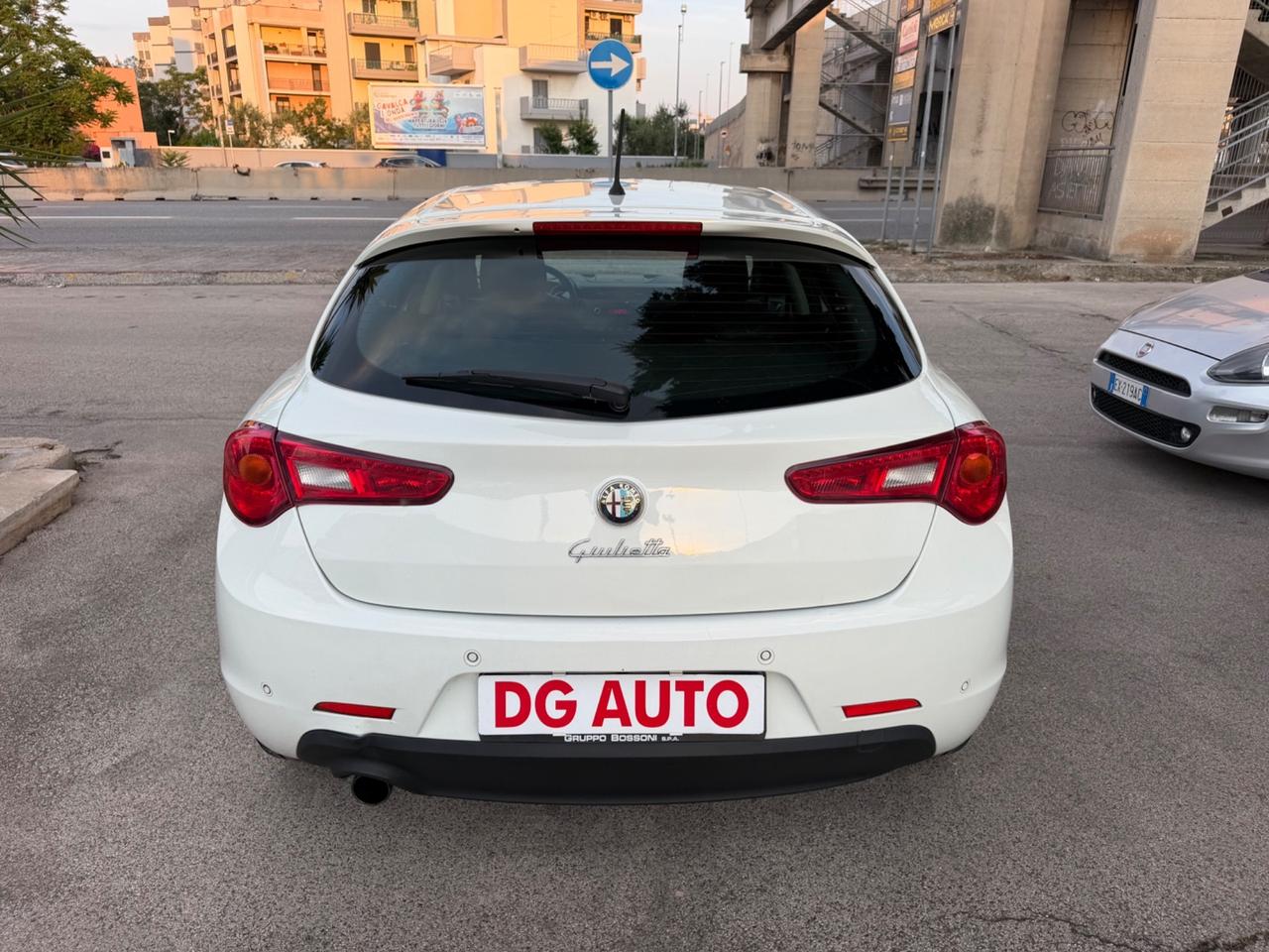 Alfa Romeo Giulietta 1.6 JTDm-2 105 CV 2013