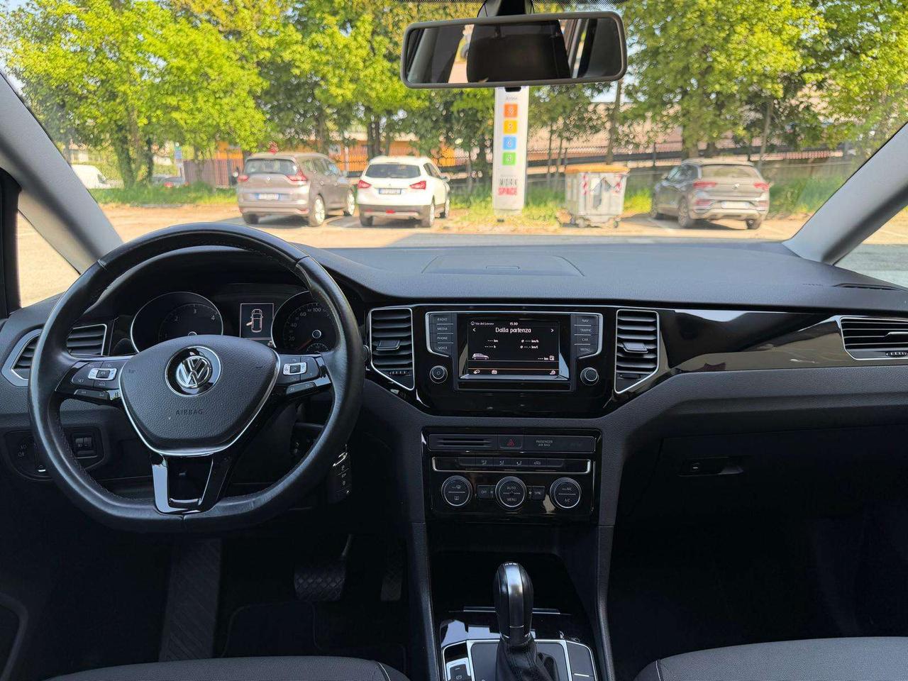 Volkswagen Golf HIGHLINE 110 CV DSG