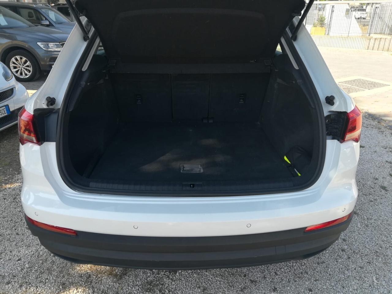 AUDI - Q3 - 35 TDI S tronic S line edition - FINAN