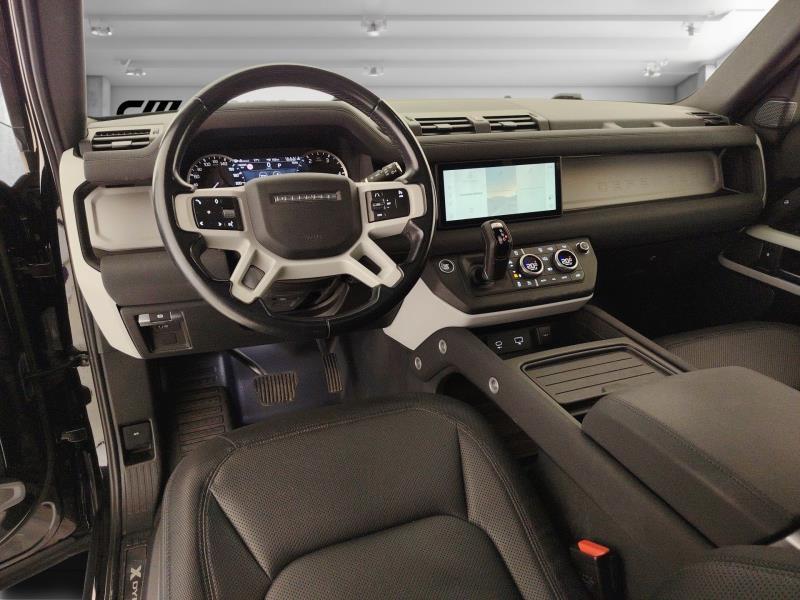 Land Rover Defender 110 3.0 I6 MHEV X-Dynamic SE AWD Auto