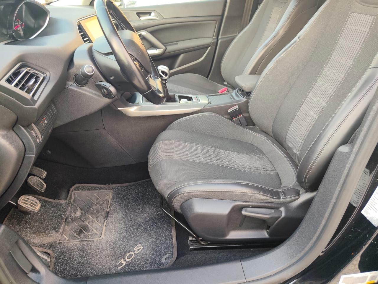 PEUOGET 308 1.6 HDI 120 CV ALLURE