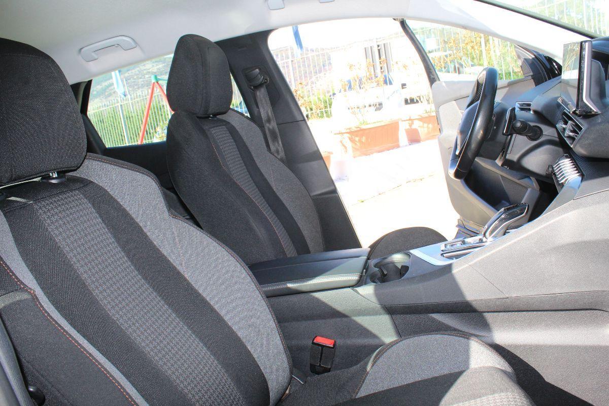 PEUGEOT - 3008 - BlueHDi 130 S&S Allure