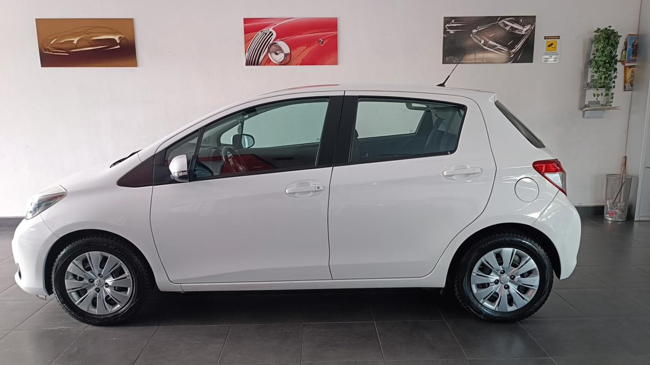 Toyota Yaris 1.0 5 porte