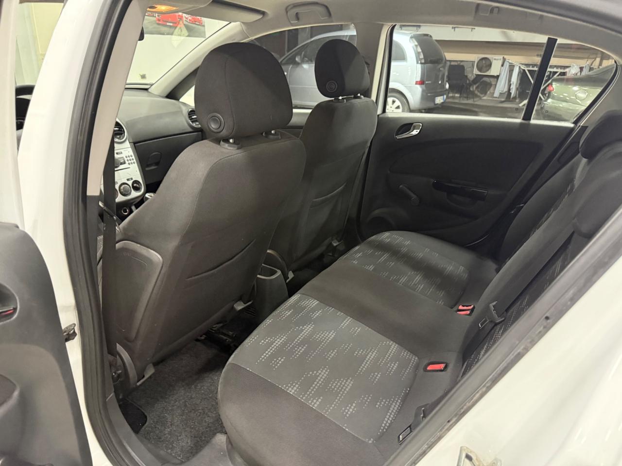 Opel Corsa 1.2 cosmo restyling nuova