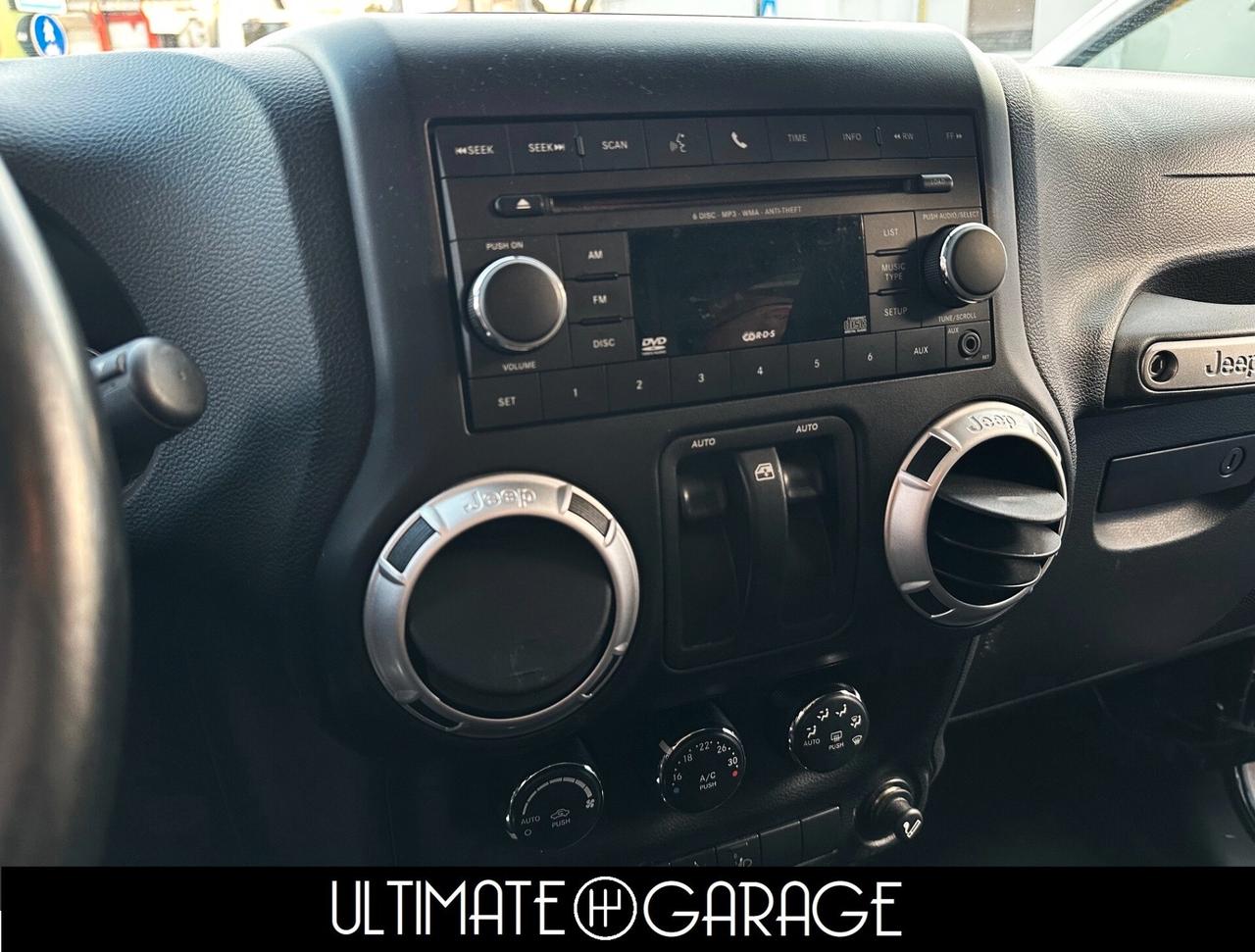 Jeep Wrangler 2.8 CRD DPF Sport Auto *total black