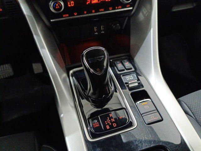 MITSUBISHI Eclipse Cross 2.4 MIVEC 4WD PHEV Instyle SDA Pack 0