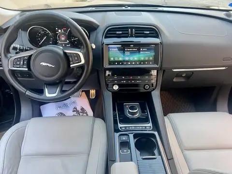 Jaguar F-Pace 2.0 D 180 CV AWD aut. Prestige