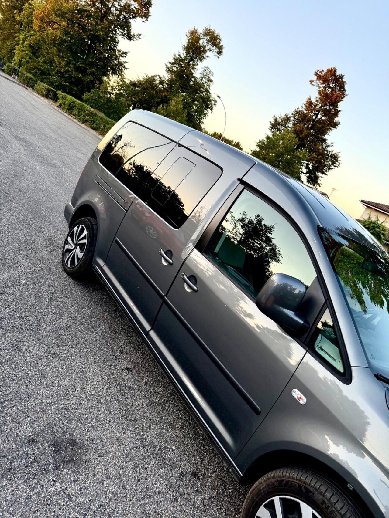 Volkswagen Caddy 1.6 TDI 102 CV DSG 5p. Trendline