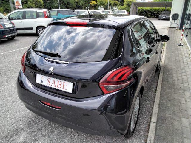 PEUGEOT 208 1° serie PureTech 82 Stop&Start 5 porte Allure