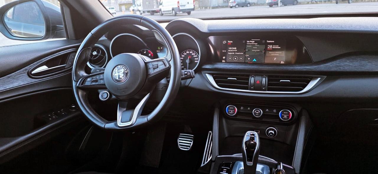 Alfa Romeo Stelvio 2.2 Turbo Diesel 160CV Super AT8 RWD