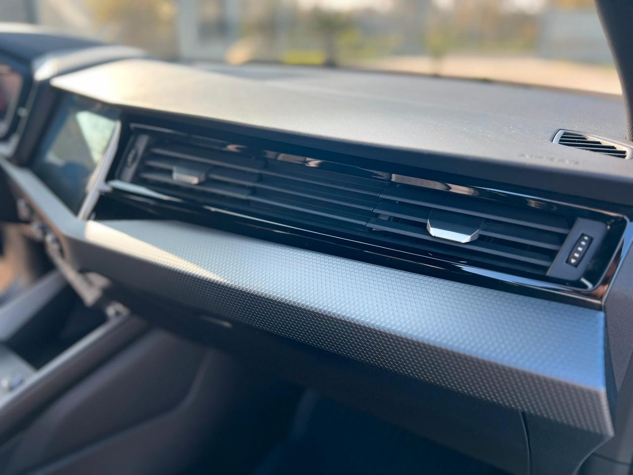 Audi A1 SPB 30 1.0 110cv TFSI S tronic line edition ITALIANA