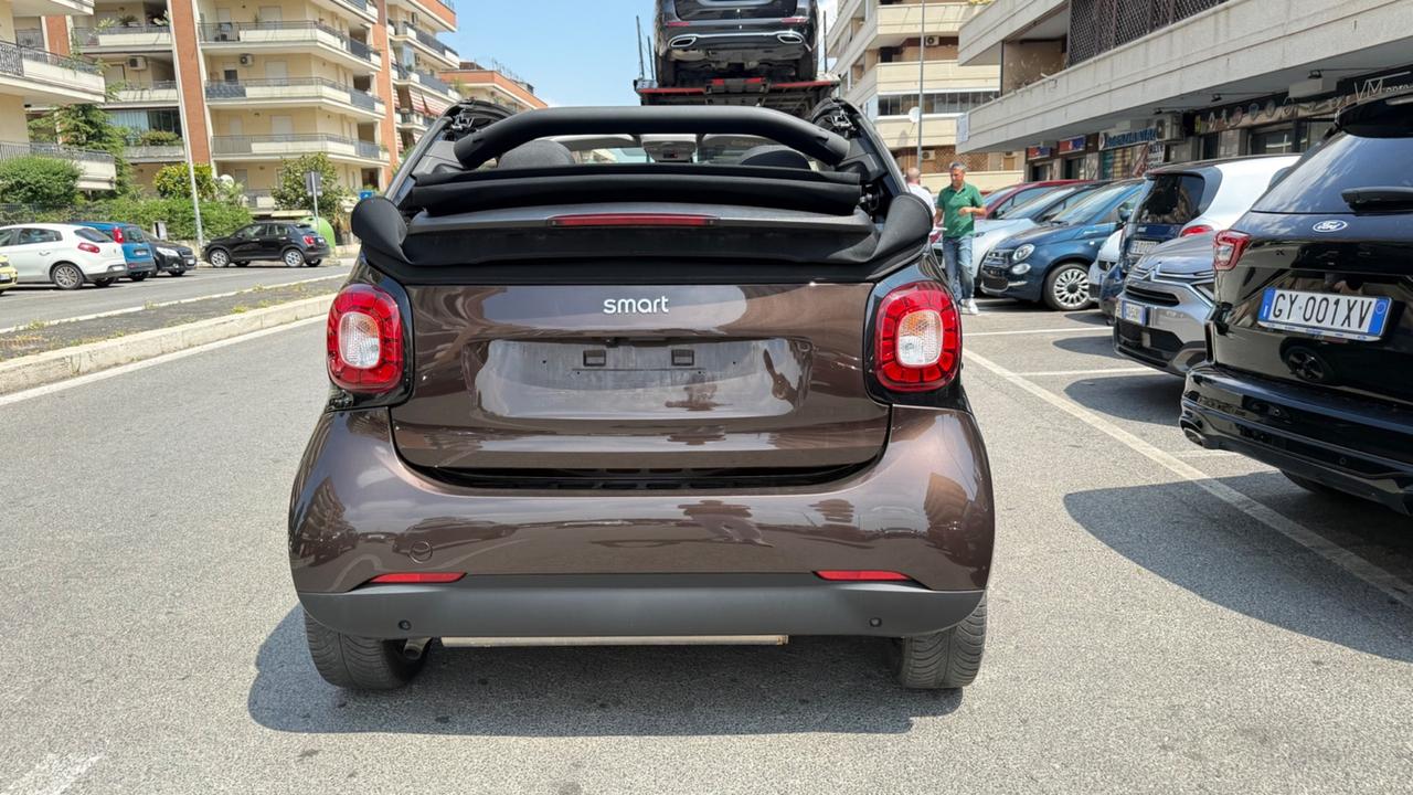 Smart ForTwo 90 0.9 T twinamic cabrio Perfect LED PELLE KAMERA PDC BLUETOOTH