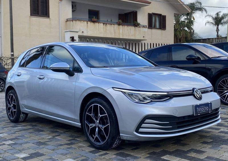 Volkswagen Golf 8 Life 2.0 TDI 116CV
