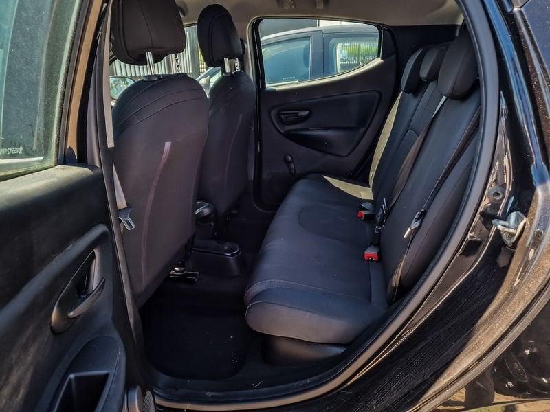 Lancia Ypsilon III 2015 5 Porte 1.2 Ecochic 69cv Silver