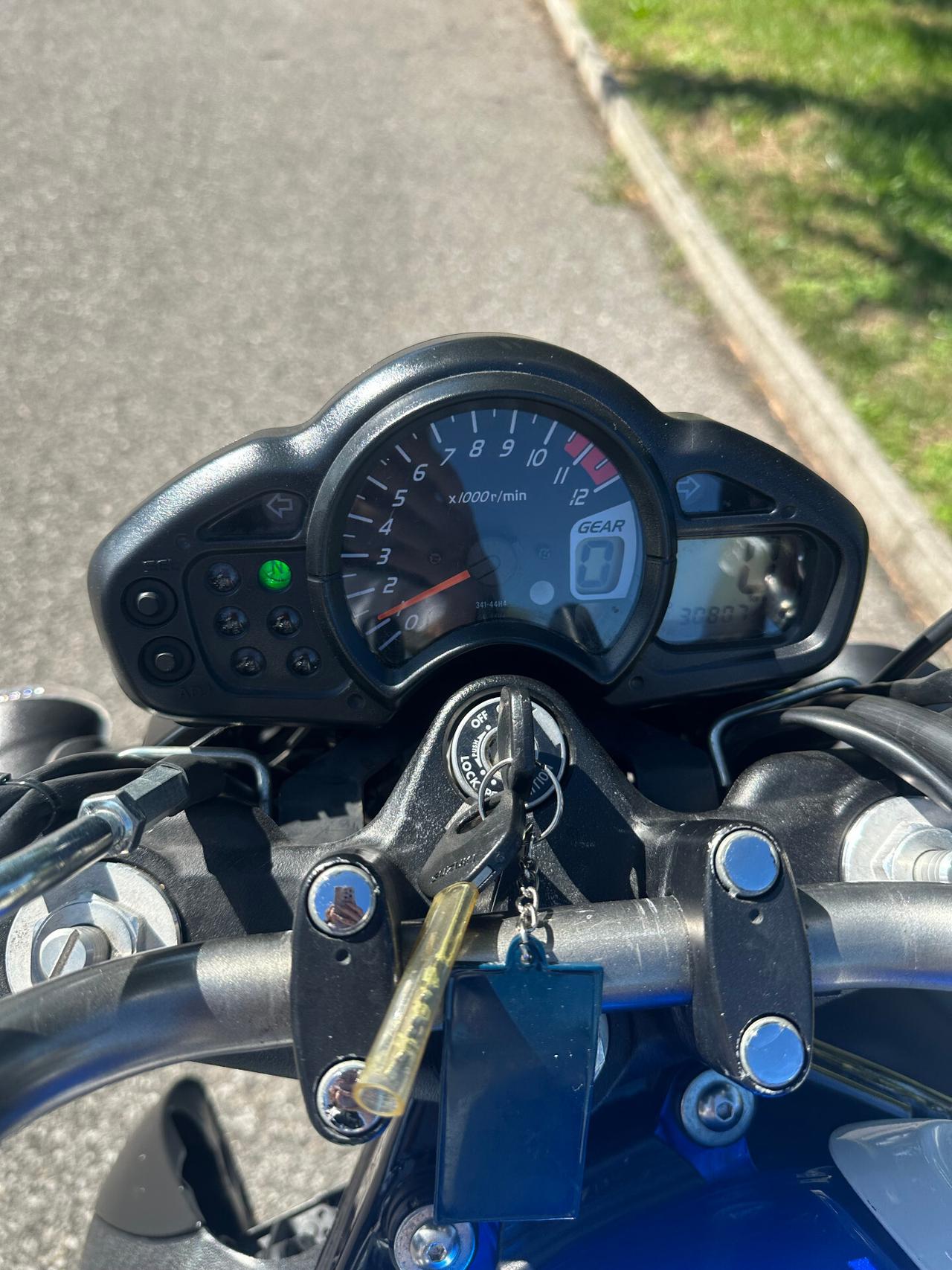 Suzuki Gladius