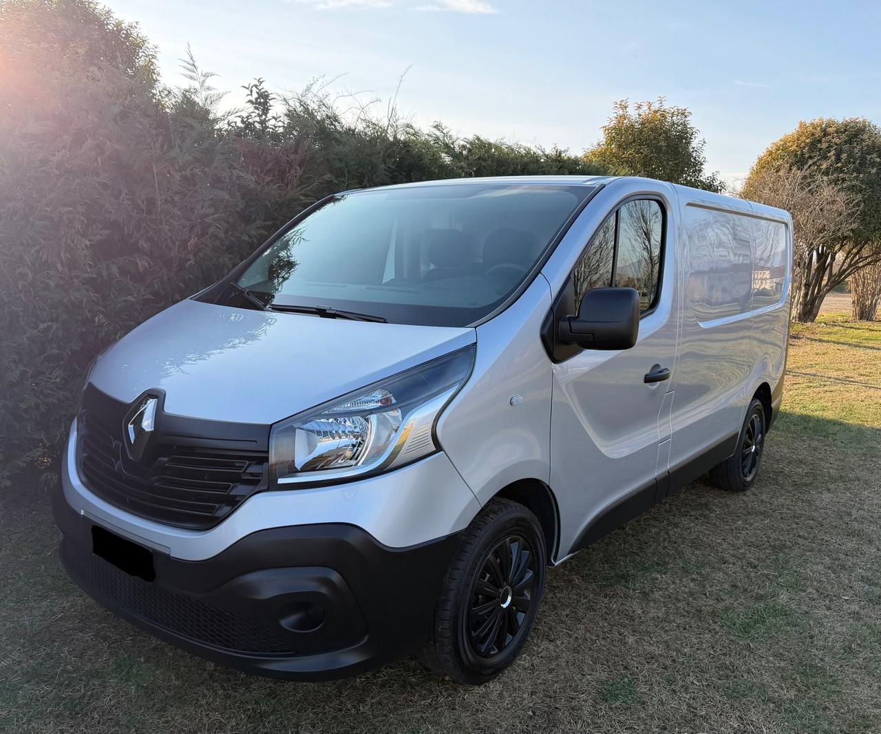RENAULT TRAFIC 1.6 DCi 95 CV NEOPATENTATI Auto