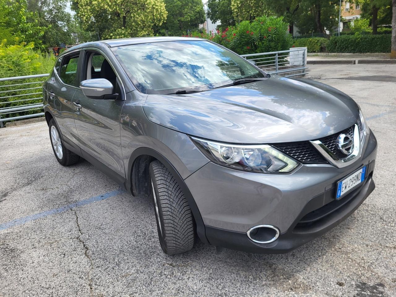 Nissan Qashqai 1,5 dCi-UNICO PROPR-NAVI-TELECAMERA