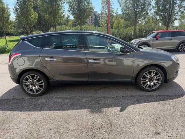 LANCIA Delta 1.8 Di Turbo-Jet Sportronic Platinum