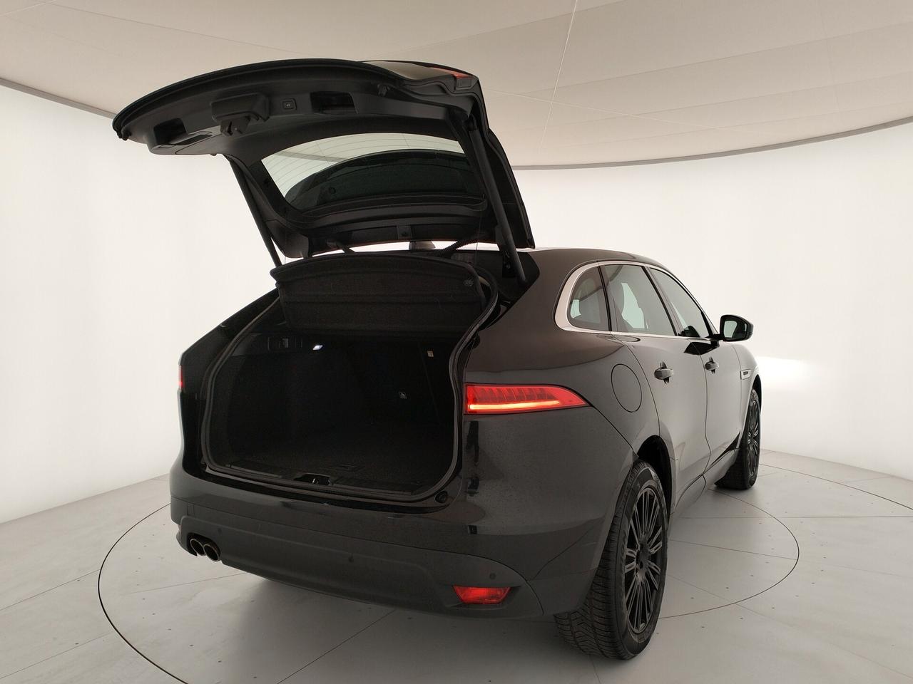 Jaguar F-Pace 2.0 D 180 CV AWD aut. Prestige