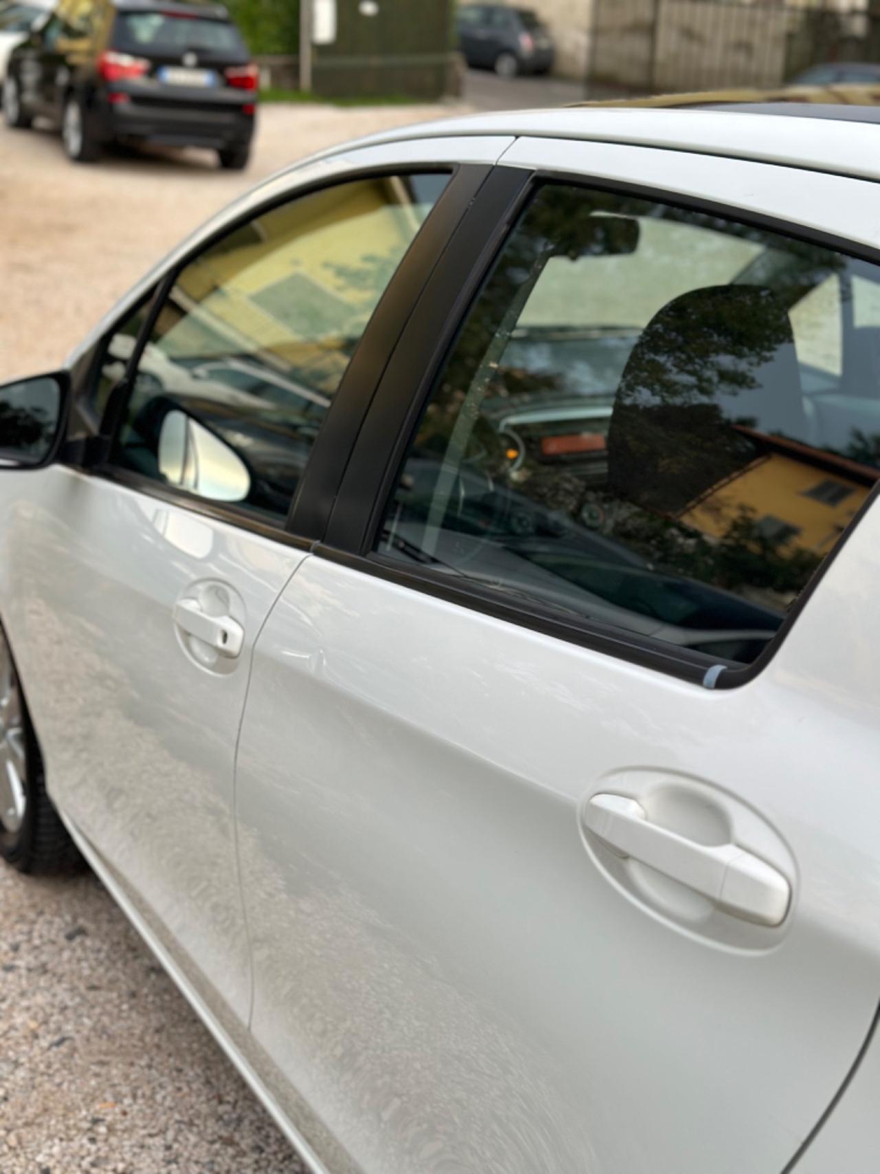 Toyota YARIS 1.0 5P NEOPAT KMCERT GARANZ UNICOPR