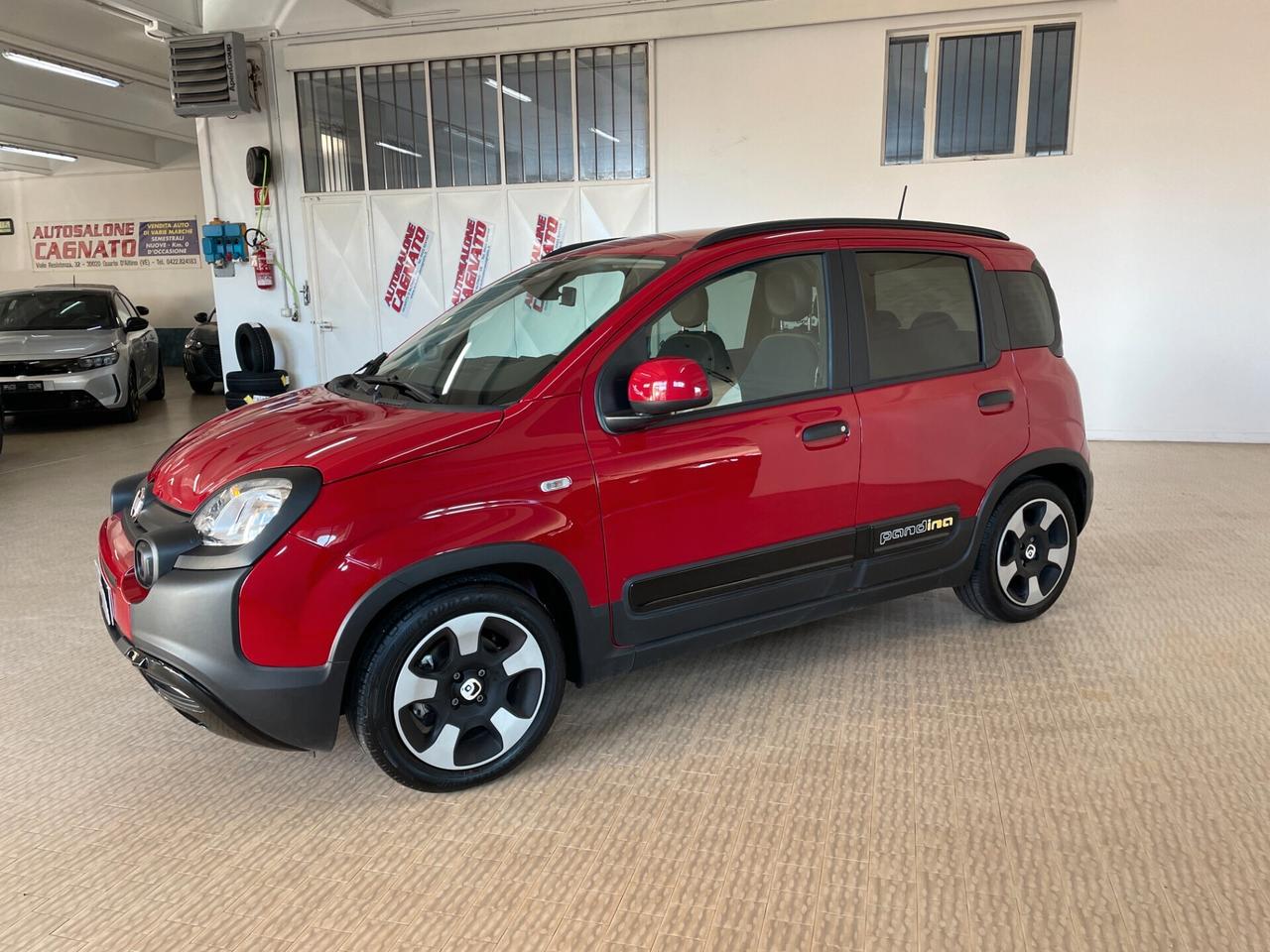 Fiat Panda Pandina 1.0 FireFly Hybrid CROSS 2025