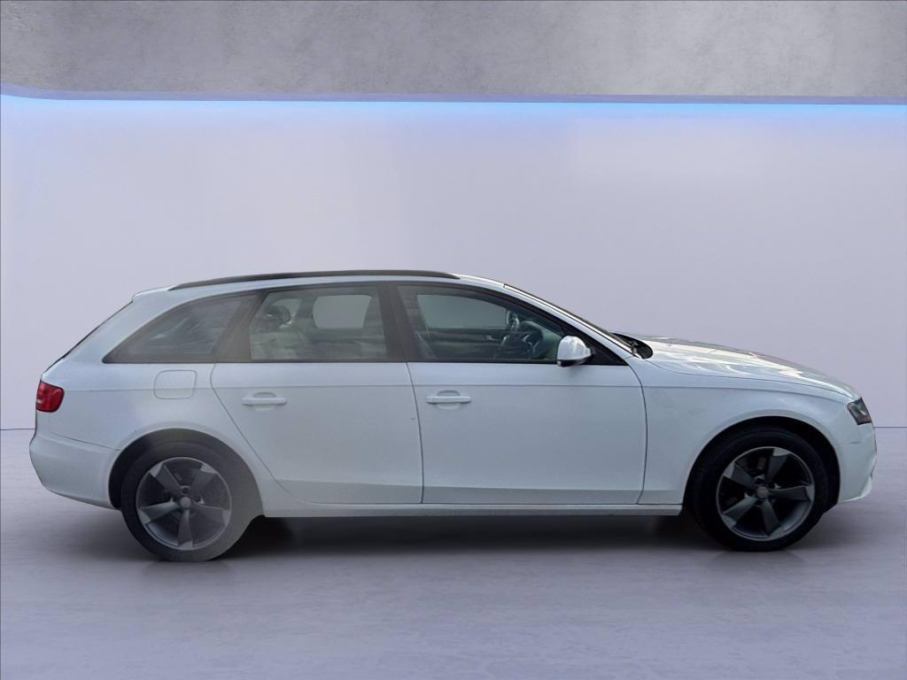 AUDI A4 Avant 2.0 tdi Advanced 143cv del 2009