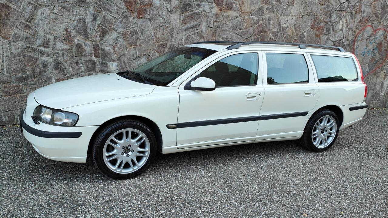 Volvo V70 2.3i T5