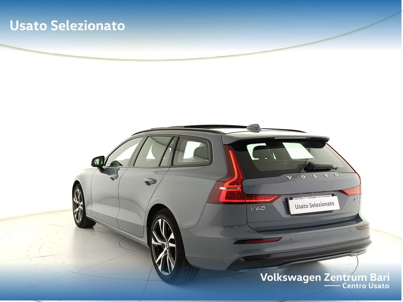 Volvo V60 2.0 b4 ultimate dark auto