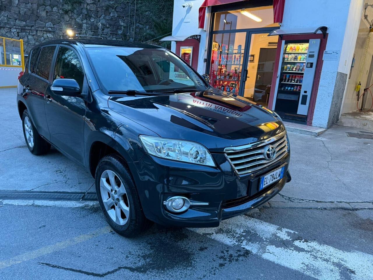 Toyota RAV 4 RAV4 2.2 D-4D 150 CV Lounge