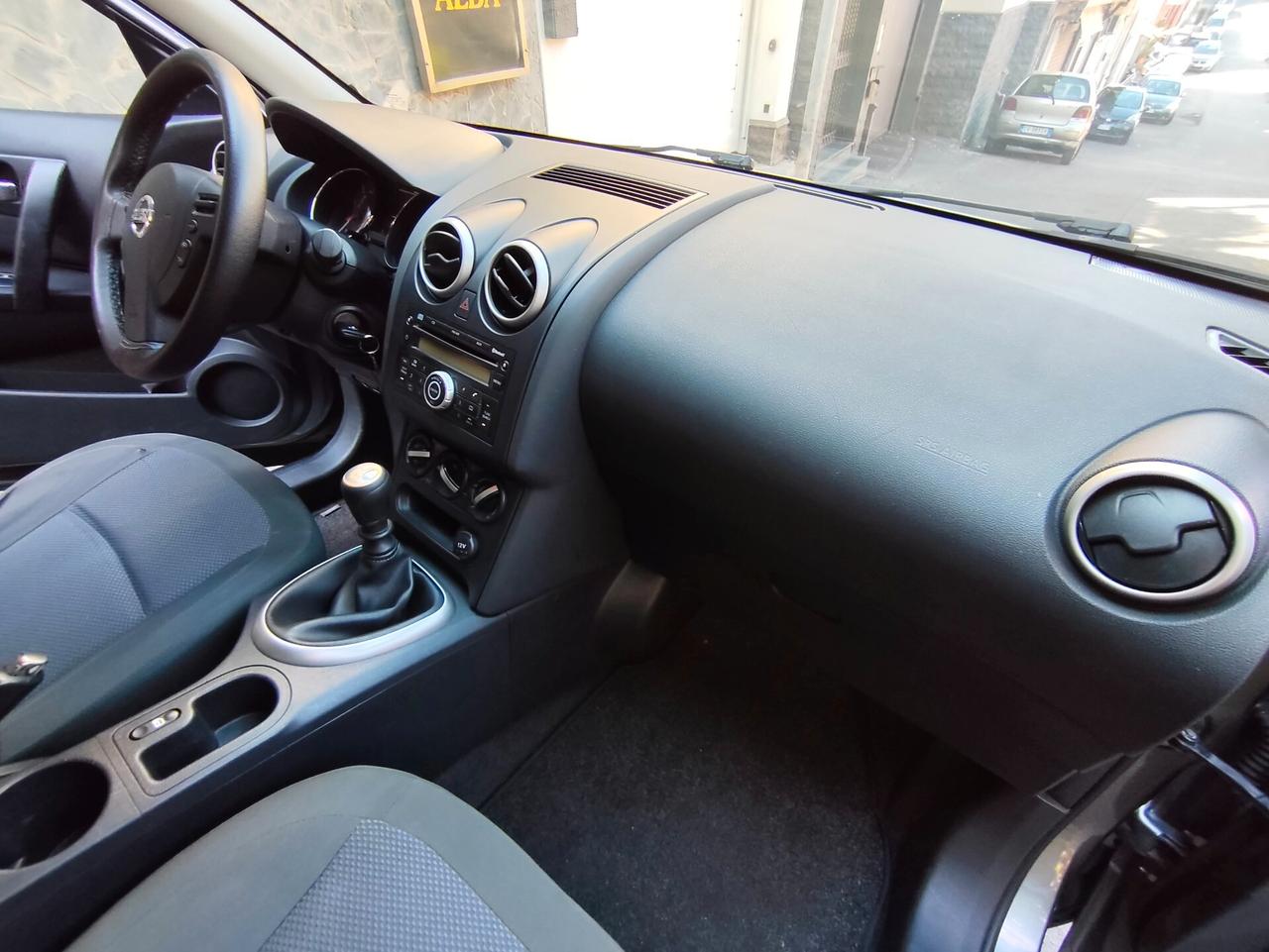 Nissan Qashqai 1.5 dCi DPF Tekna 2011