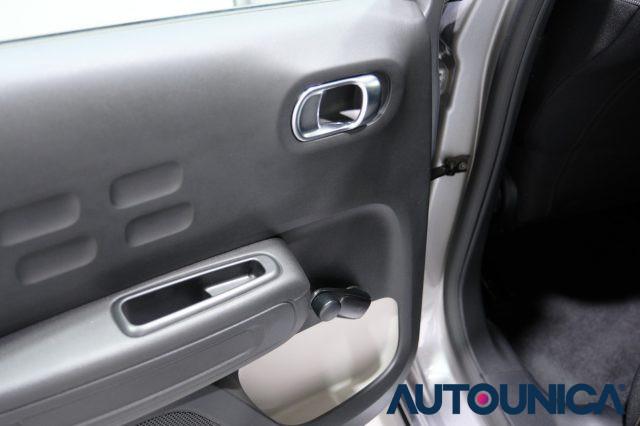 CITROEN C3 PURETECH 110 S&S PLUS NEOPATENTATI FARI LED