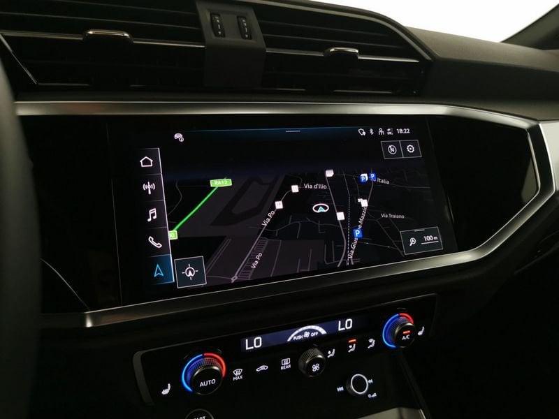 Audi Q3 Sportback 35 2.0 tdi s-tronic