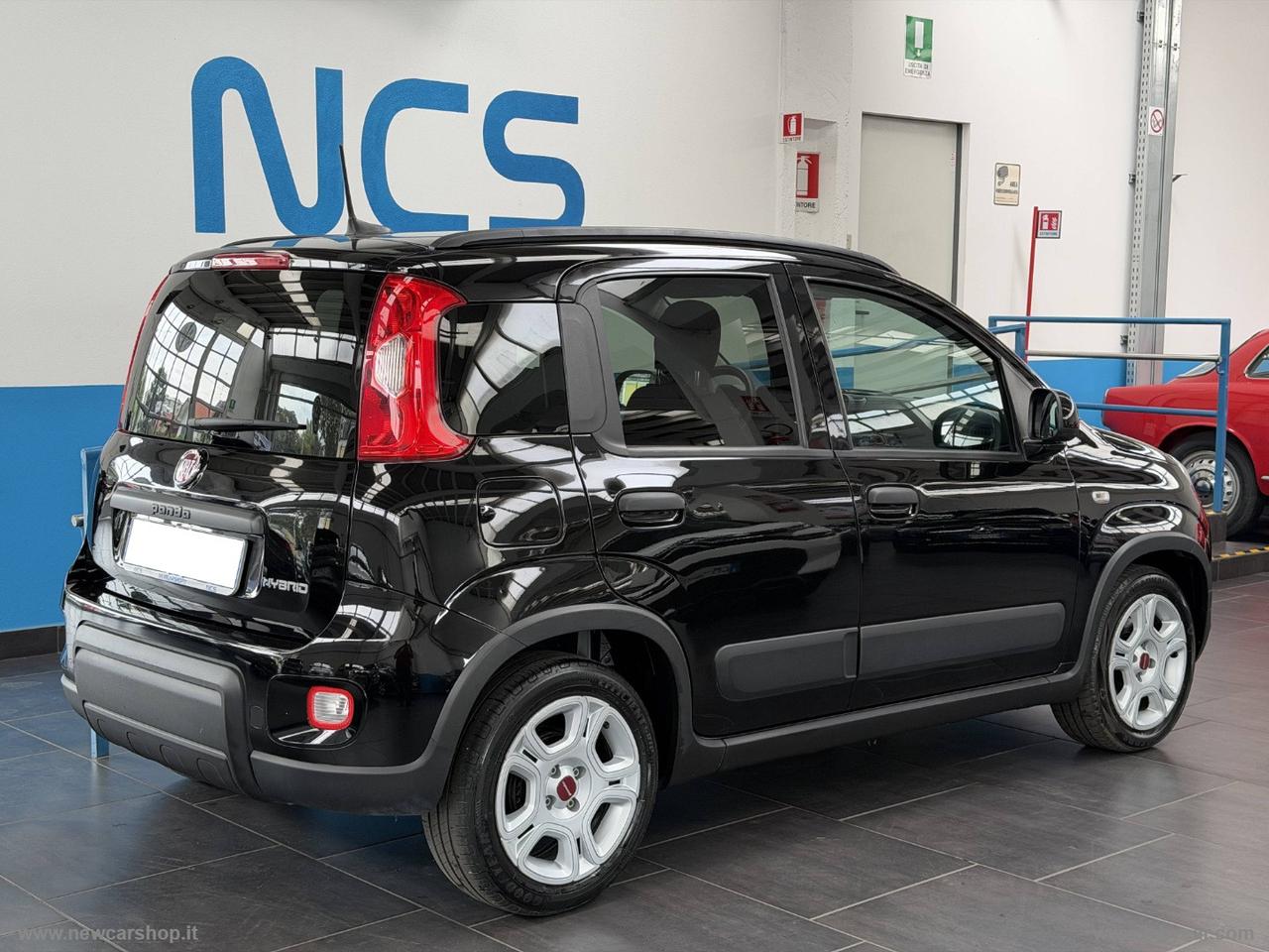 FIAT Panda 1.0 FireFly S&S Hybrid NEOPATENTATI