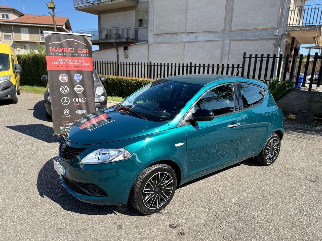 Lancia Ypsilon 1.2 69 CV 5 porte S&S Gold