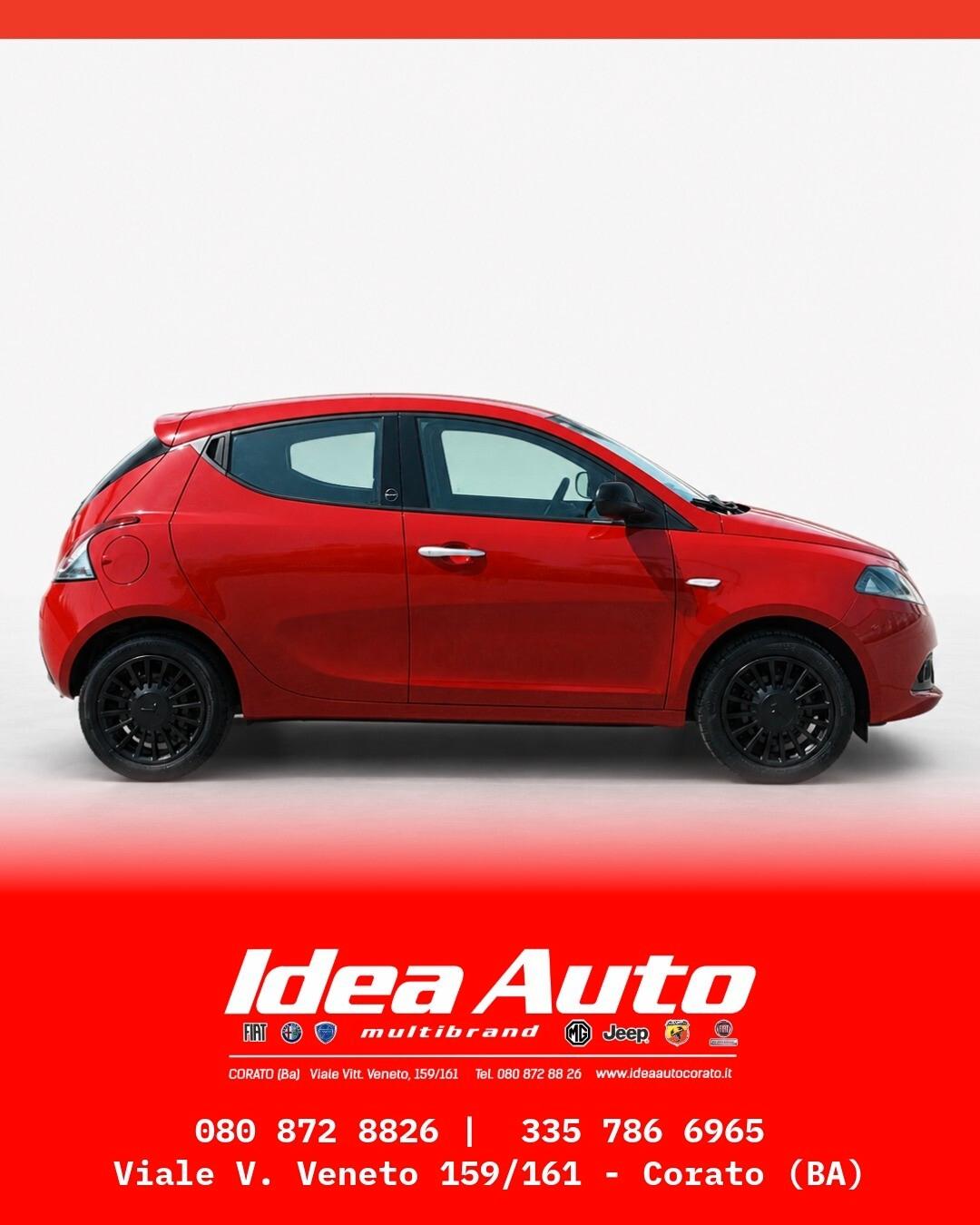 Lancia Ypsilon 1.0 FireFly 5 porte S&S Hybrid Ecochic Silver