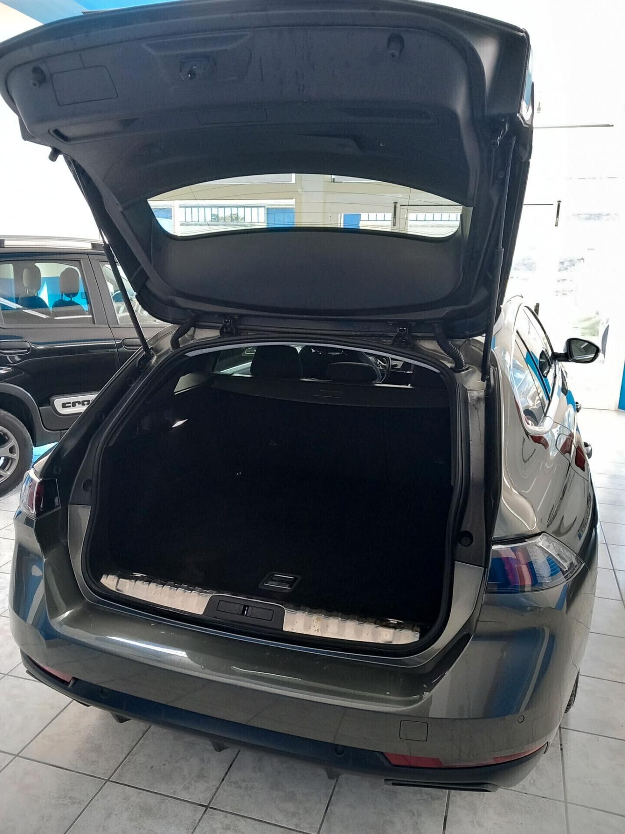 Peugeot 508 BlueHDi 130 Stop&Start EAT8 SW Allure