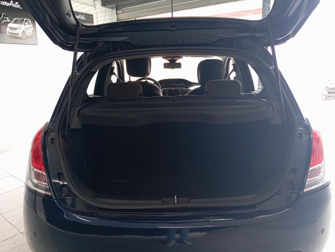 Lancia Ypsilon 1.3 mtj 2016 CON GARANZIA