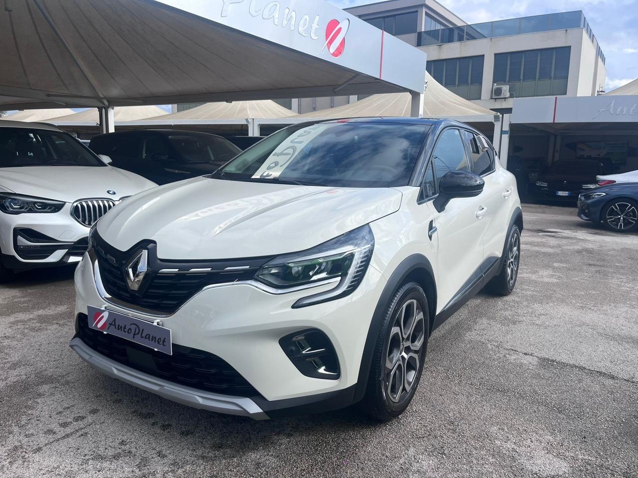 Renault Captur Blue dCi black Friday