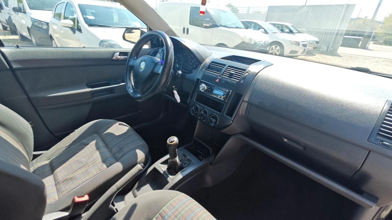 Volkswagen Polo 1.2 5p. Trendline