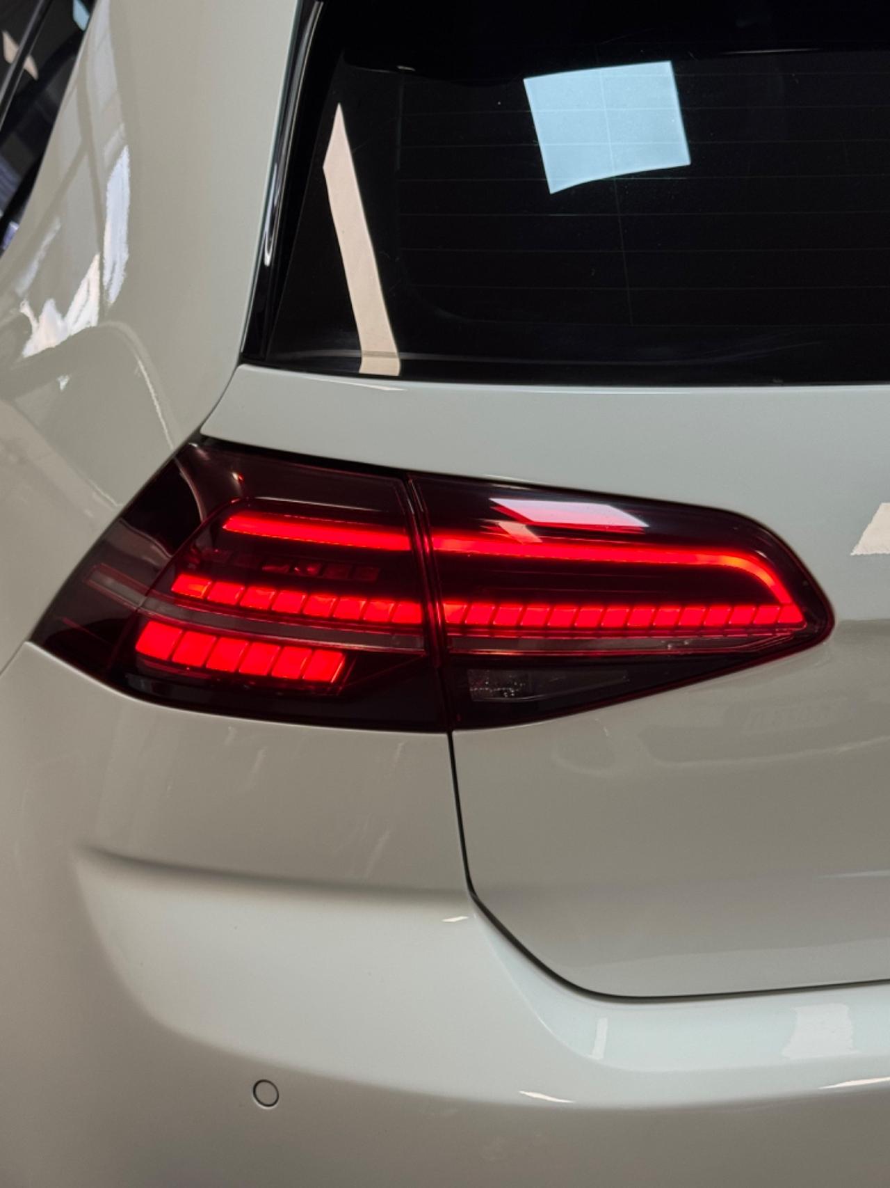 Volkswagen Golf 7.5 GTD 2.0 TDI 184 Cv DSG Finanziabile