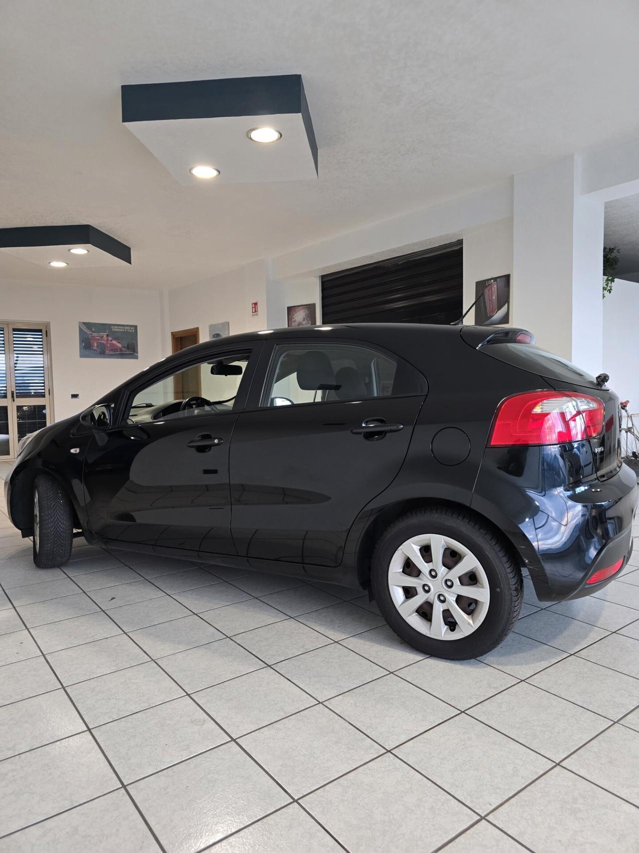 Kia Rio 1.1 CRDi 5p. Active