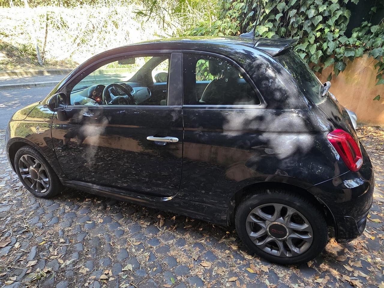 Fiat 500 1.0 HYBRID allestimento SPORT