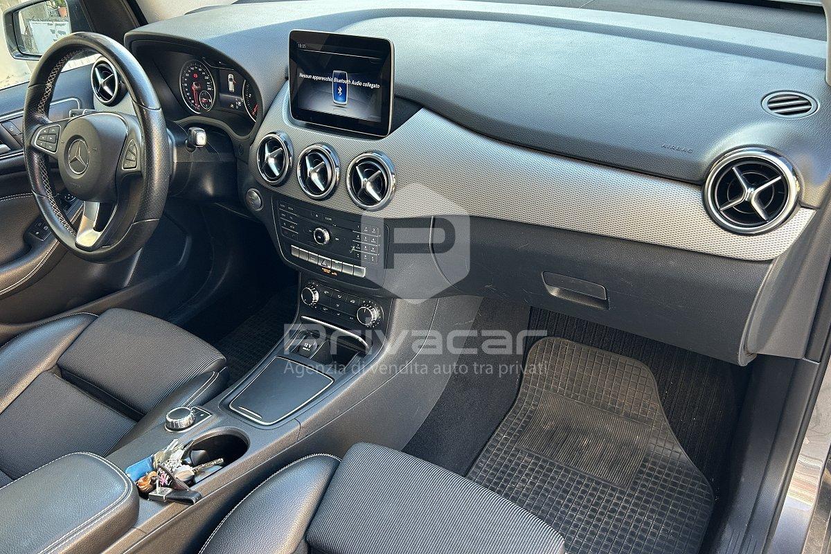 MERCEDES B 180 d Automatic Premium