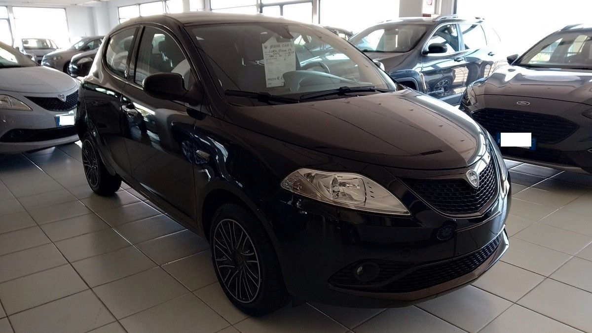 Lancia Ypsilon 1.2 69 CV 5 porte GPL Ecochic Gold