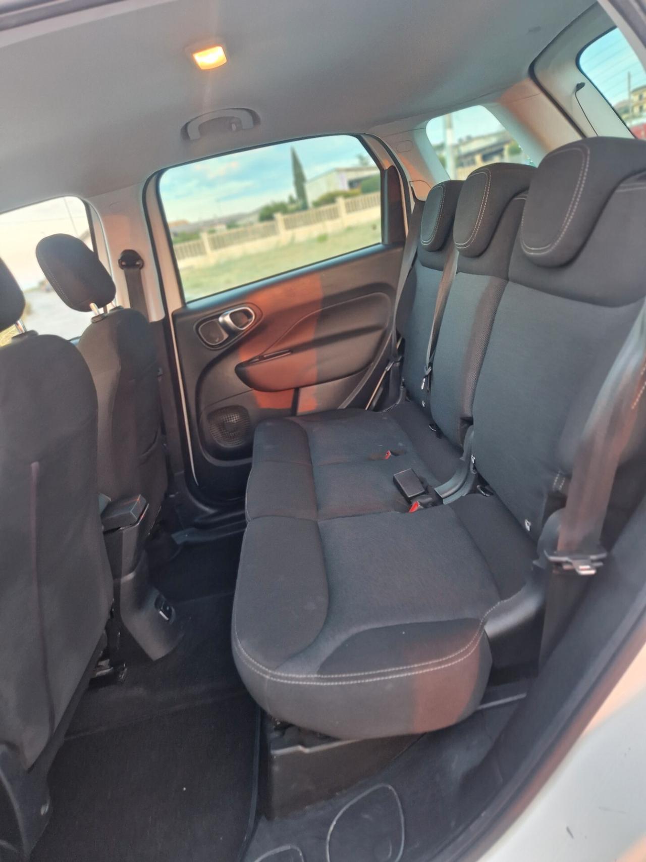 Fiat 500L 1.6 Multijet 120 CV Mirror City Cross