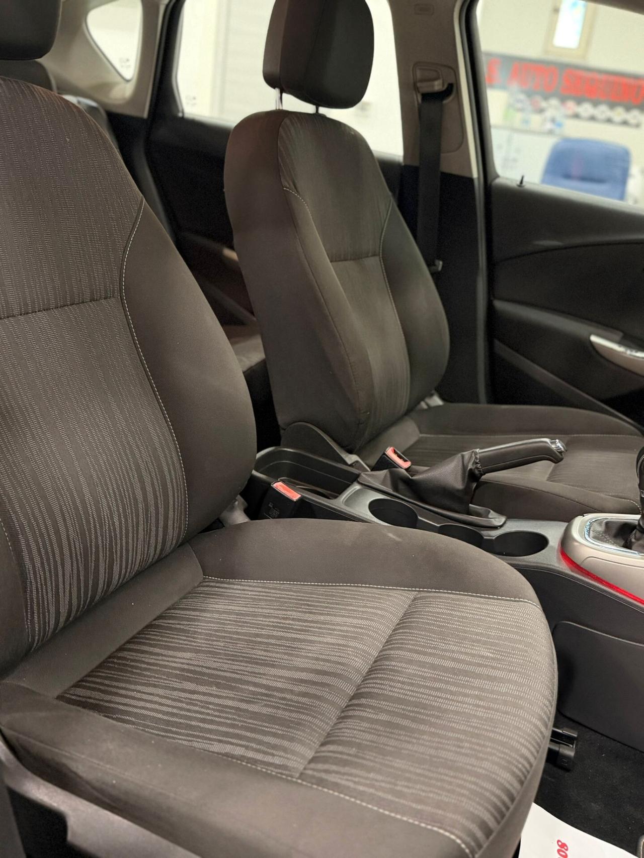 Opel Astra 1.4 100CV 5 porte Cosmo