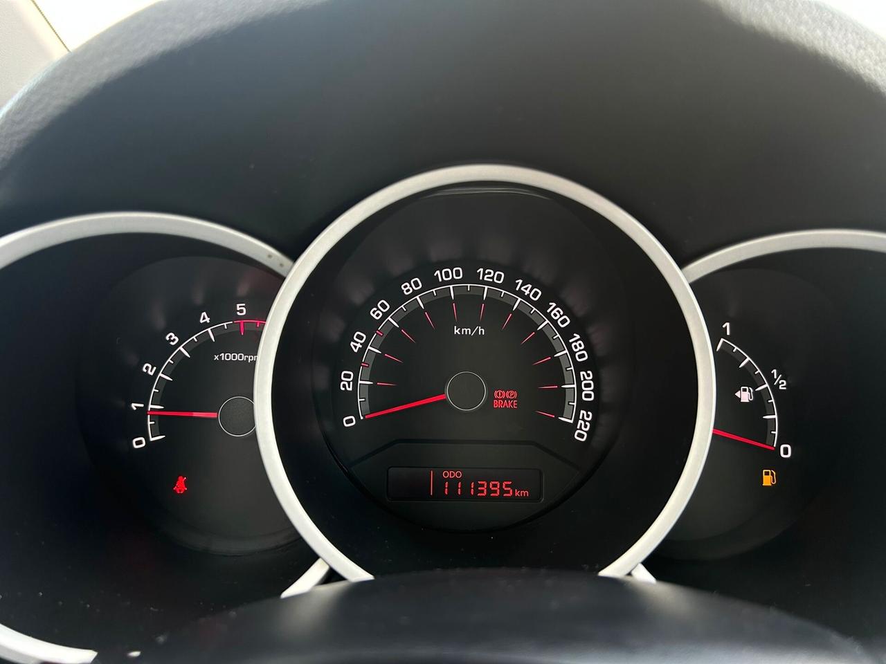 Kia Venga 1.4 CRDi 90Cv COOL TETTO Km111.000-2012